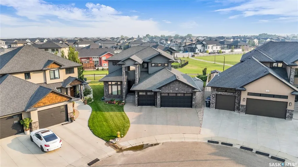138 Flegel Court Saskatoon SK S7V 0B9
