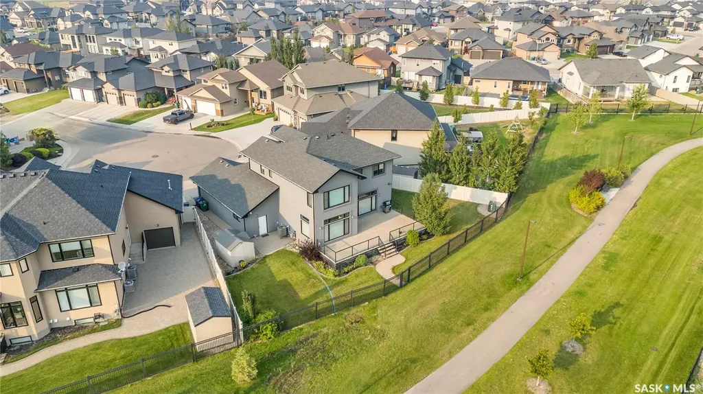 138 Flegel Court Saskatoon SK S7V 0B9