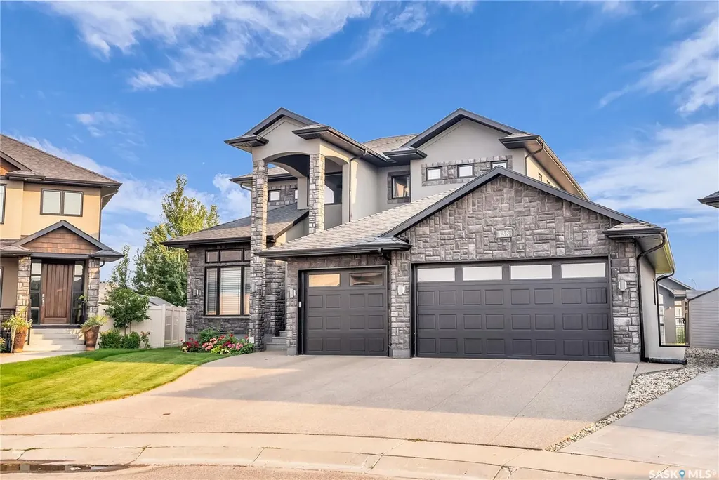 138 Flegel Court Saskatoon SK S7V 0B9