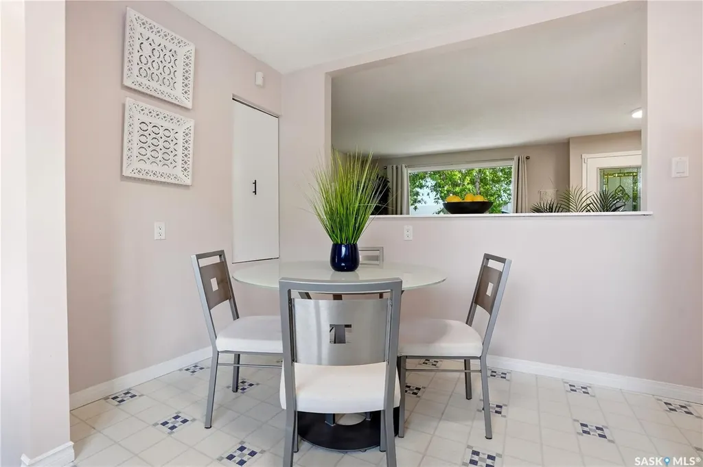 30 Straub Crescent Regina SK S4T 6S6