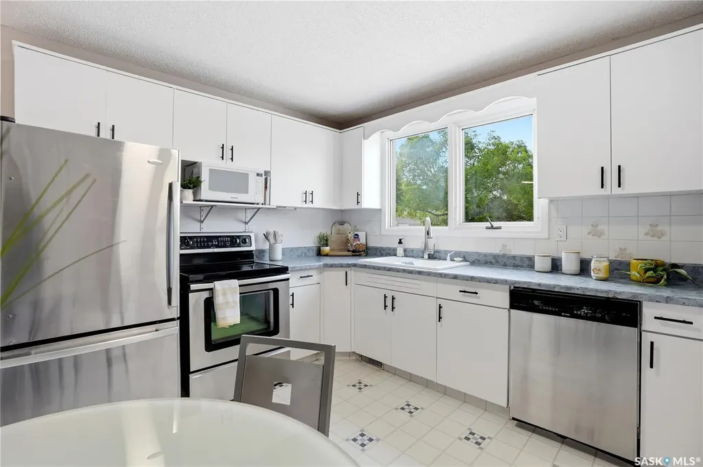 30 Straub Crescent Regina SK S4T 6S6