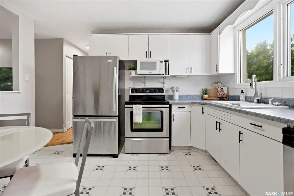 30 Straub Crescent Regina SK S4T 6S6