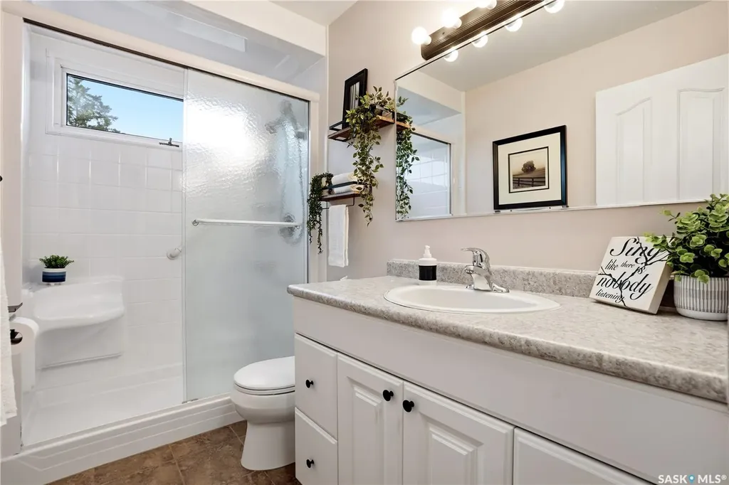 30 Straub Crescent Regina SK S4T 6S6