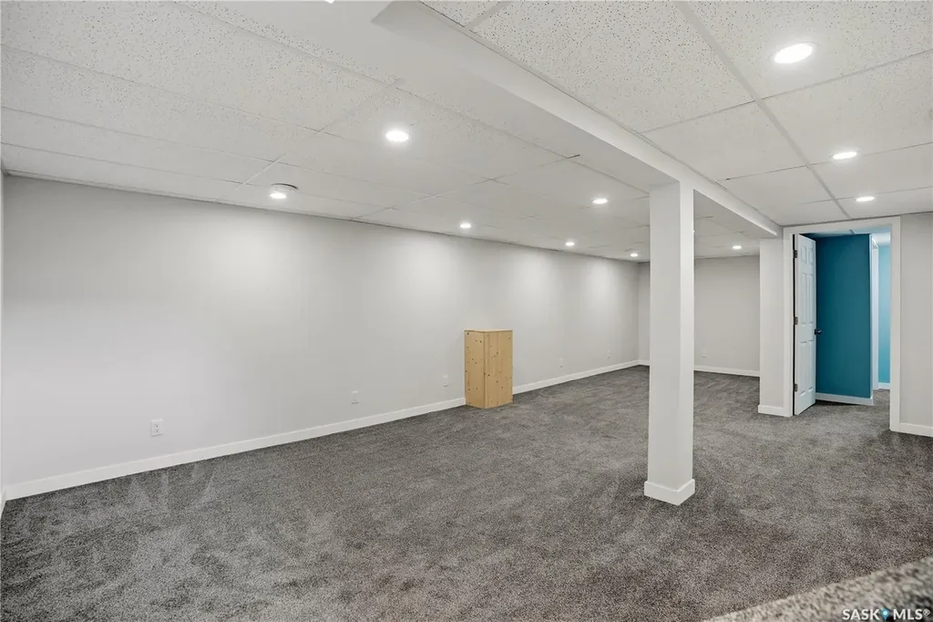 30 Straub Crescent Regina SK S4T 6S6