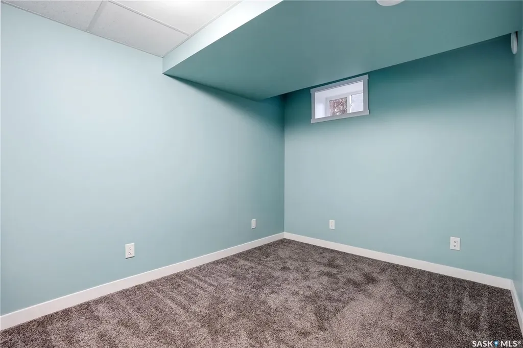 30 Straub Crescent Regina SK S4T 6S6