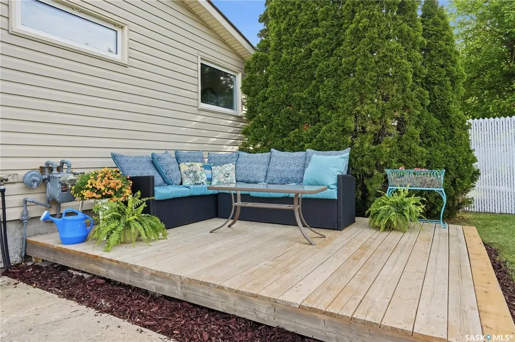 30 Straub Crescent Regina SK S4T 6S6