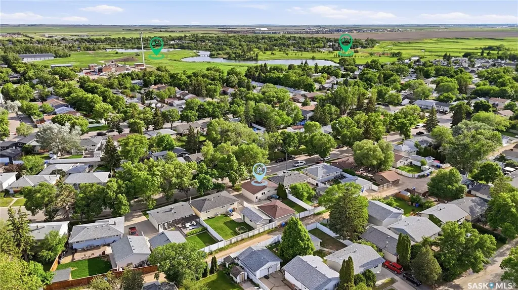 30 Straub Crescent Regina SK S4T 6S6