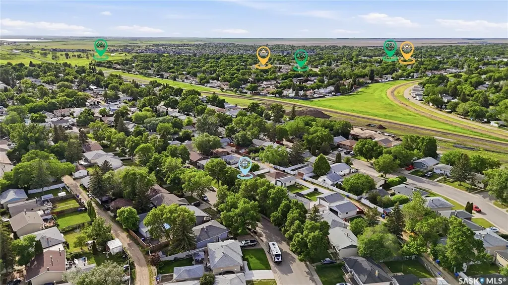 30 Straub Crescent Regina SK S4T 6S6