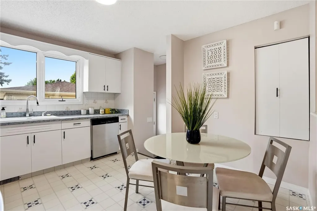 30 Straub Crescent Regina SK S4T 6S6