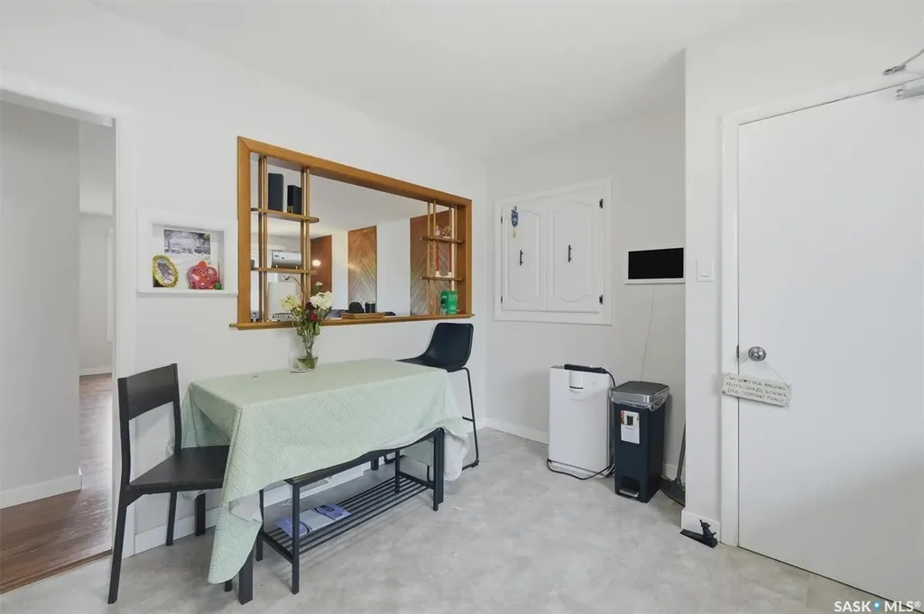 2005 Cumberland Avenue S Saskatoon SK S7J 1Y9
