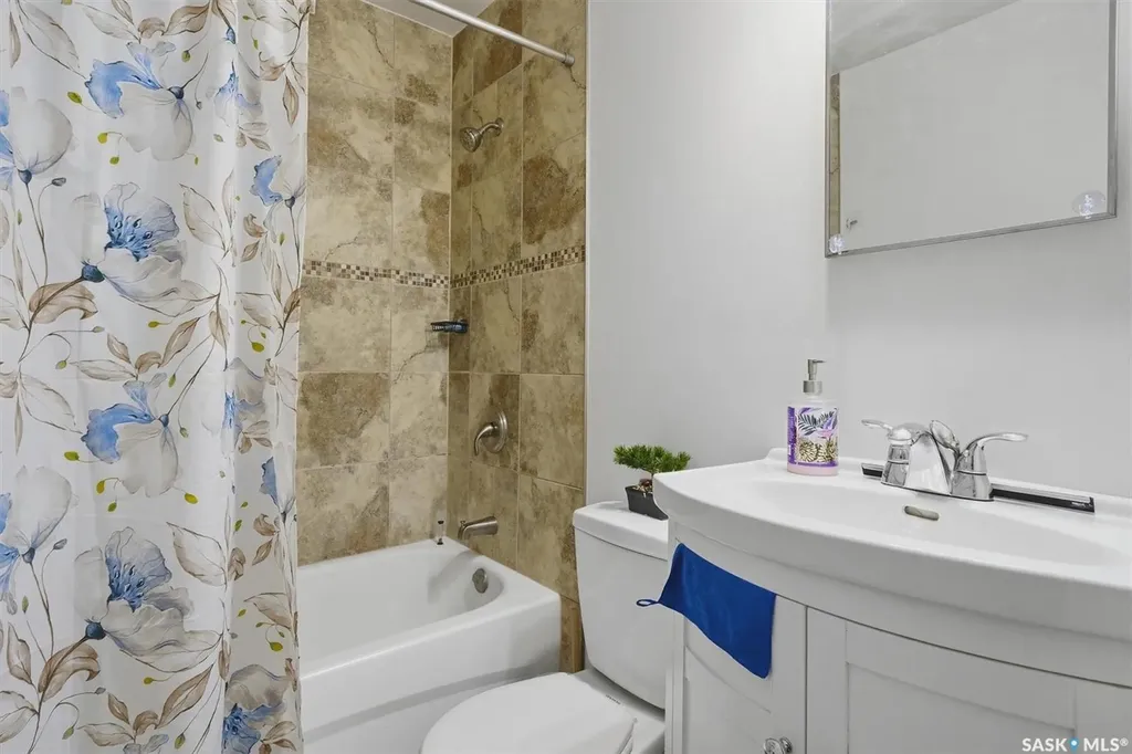 2005 Cumberland Avenue S Saskatoon SK S7J 1Y9