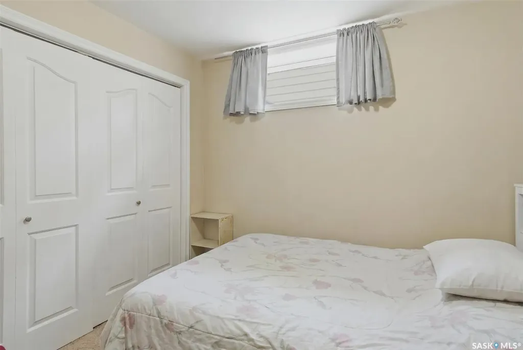2005 Cumberland Avenue S Saskatoon SK S7J 1Y9