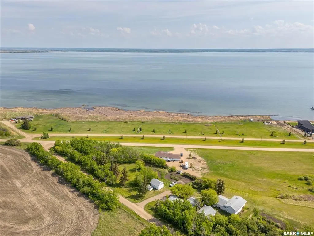800 Lakeshore Drive Meota SK S0M 1X0
