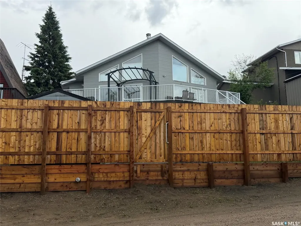114 2nd Avenue Loon Lake SK S0M 0C1