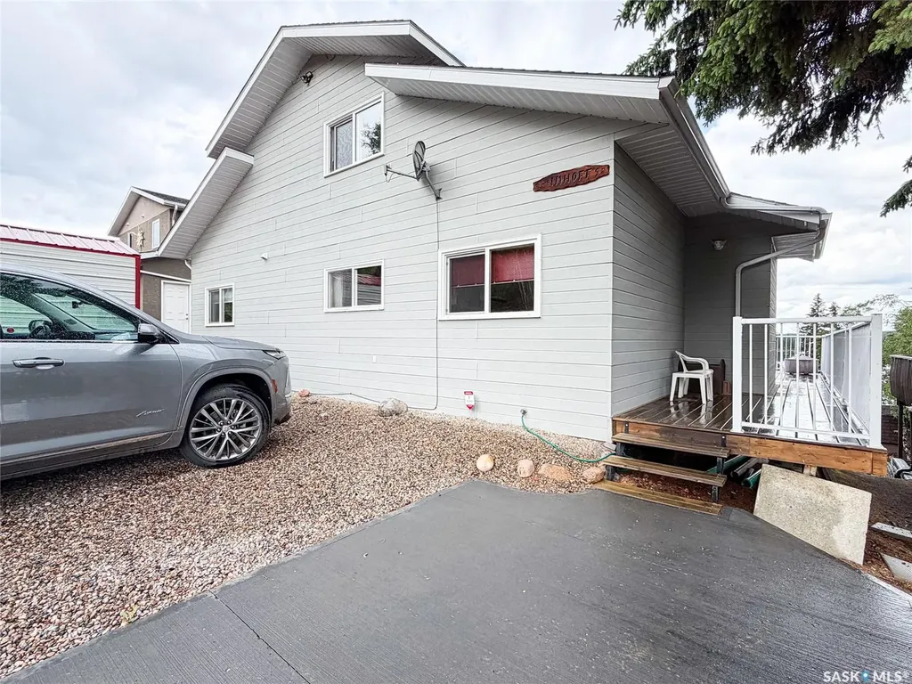 114 2nd Avenue Loon Lake SK S0M 0C1