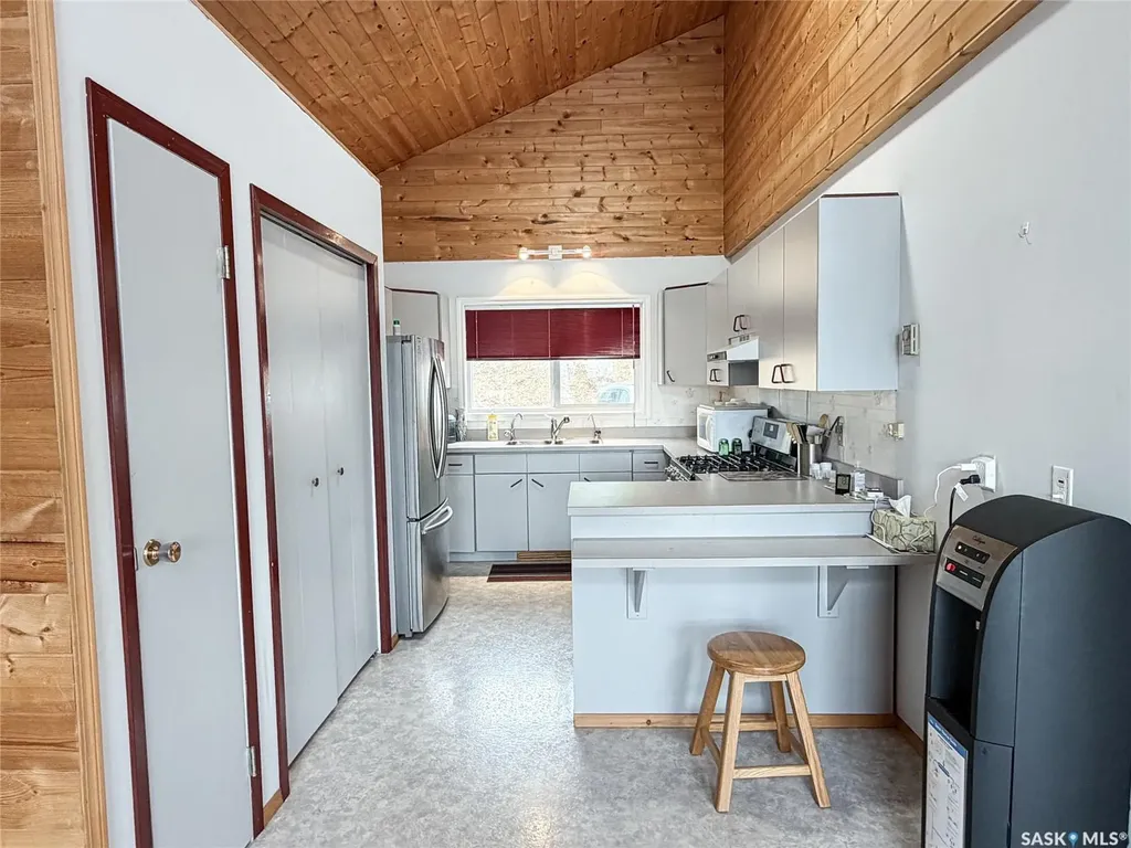 114 2nd Avenue Loon Lake SK S0M 0C1