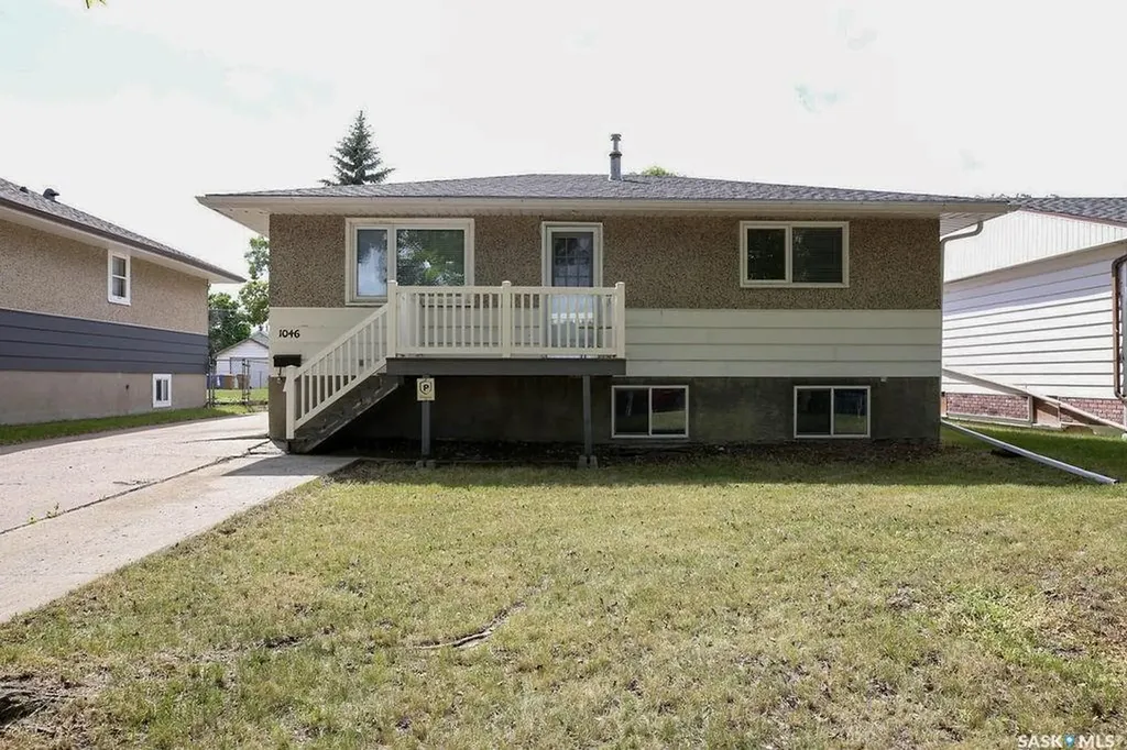 1046 Lindsay Street Regina SK S4N 3A9