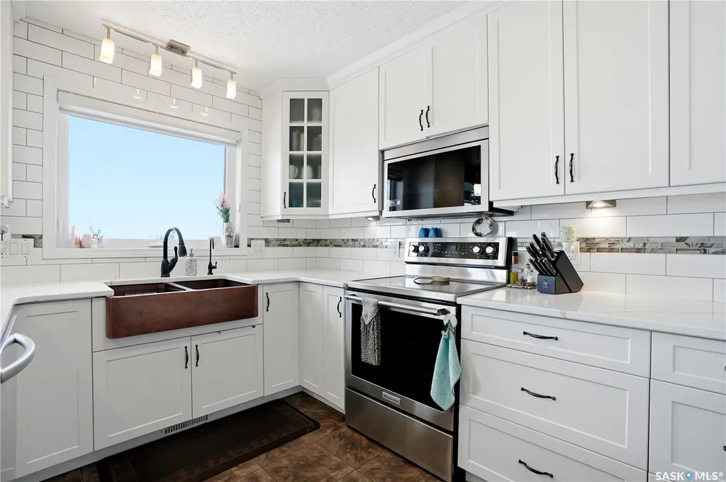 380 Carter Crescent Cochin SK S0M 0L0