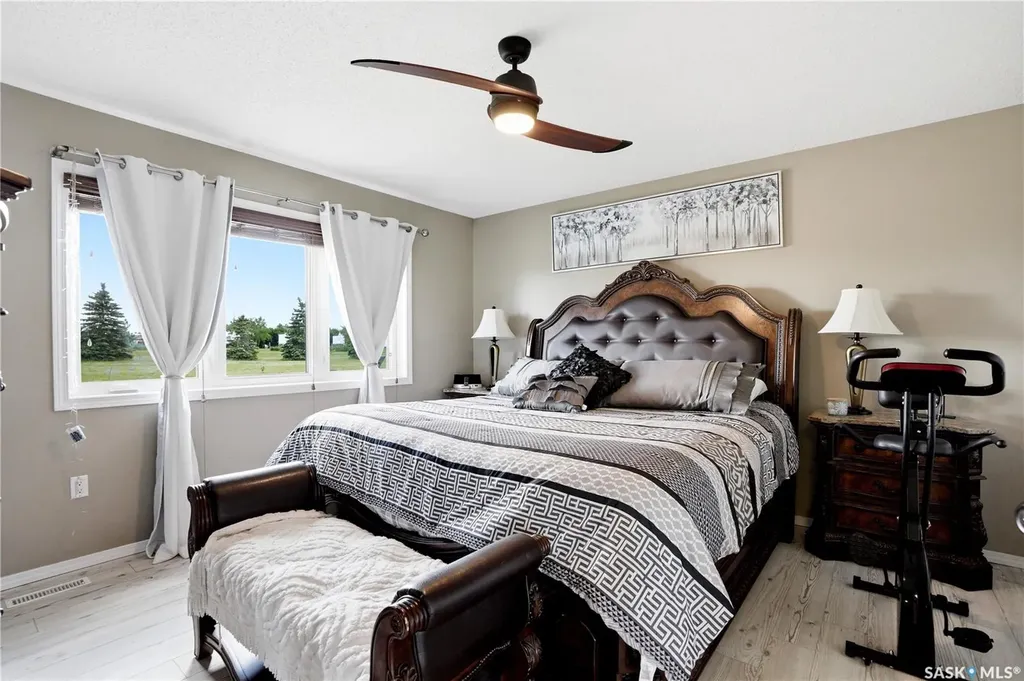 380 Carter Crescent Cochin SK S0M 0L0