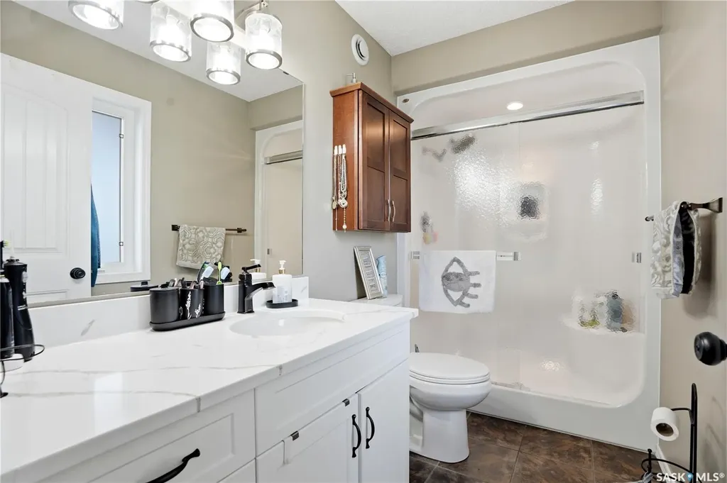 380 Carter Crescent Cochin SK S0M 0L0