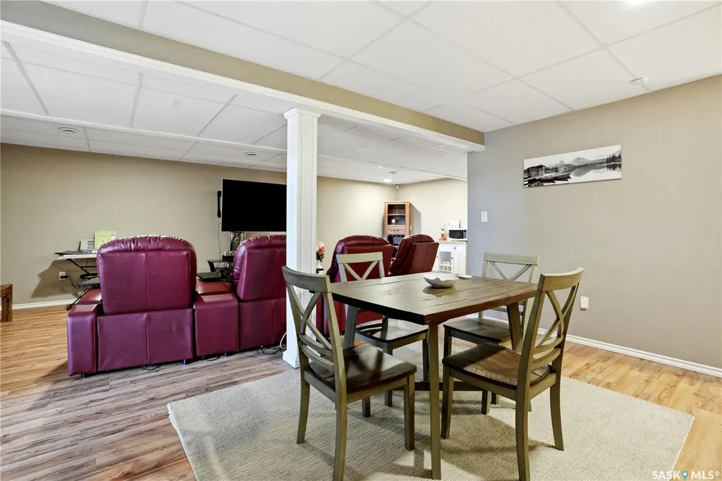 380 Carter Crescent Cochin SK S0M 0L0