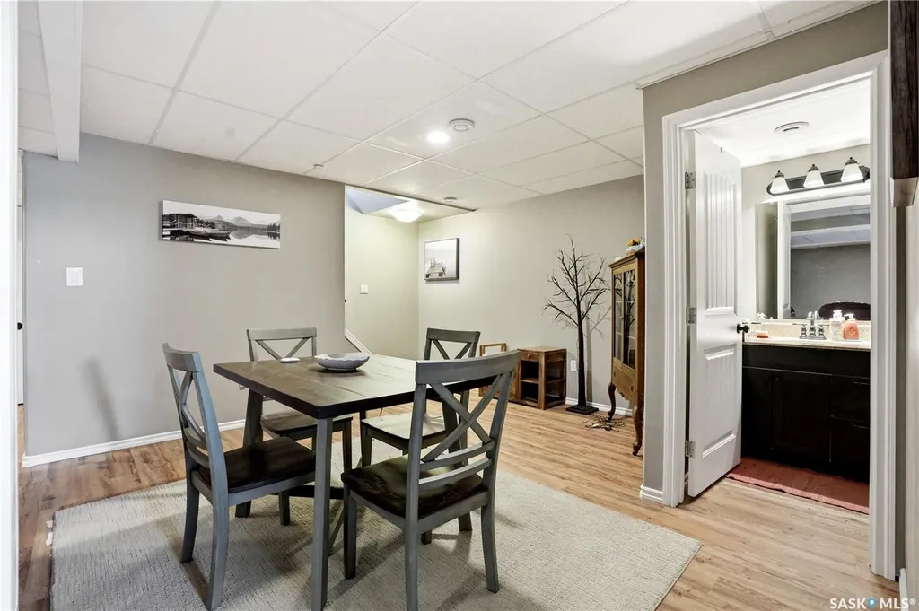380 Carter Crescent Cochin SK S0M 0L0
