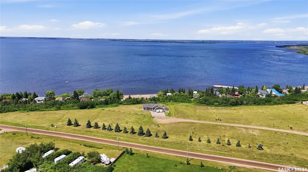380 Carter Crescent Cochin SK S0M 0L0