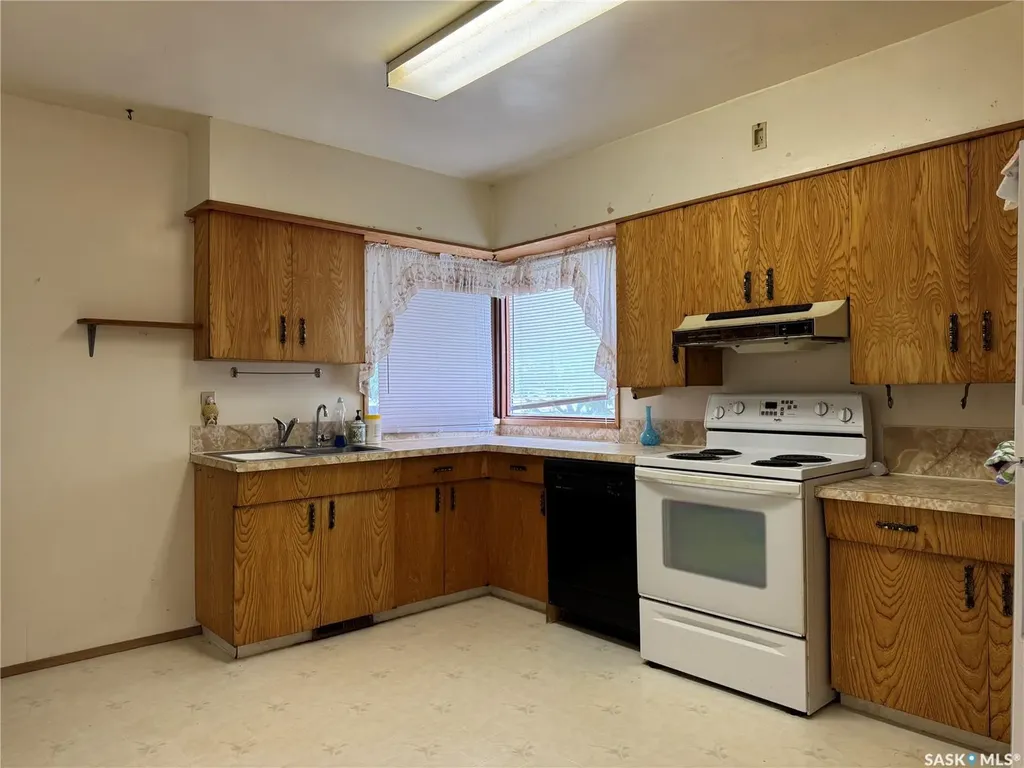 316 1st Street E Wynyard SK S0A 4T0