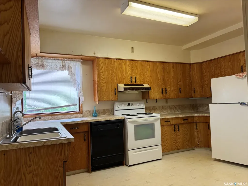316 1st Street E Wynyard SK S0A 4T0
