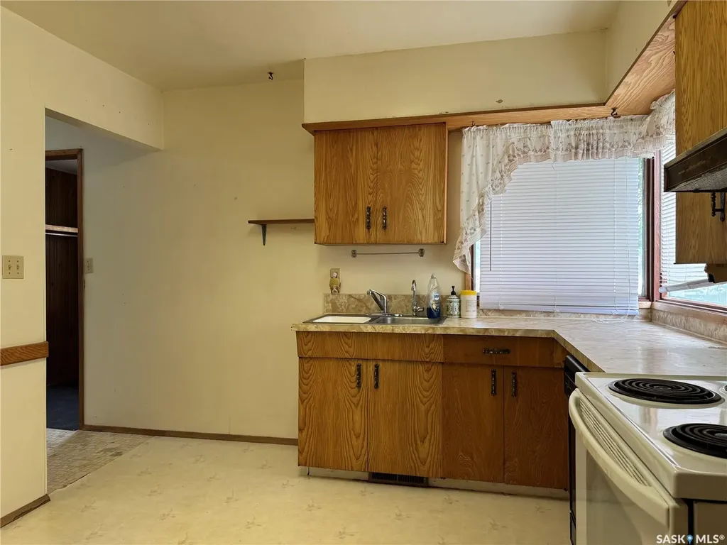 316 1st Street E Wynyard SK S0A 4T0