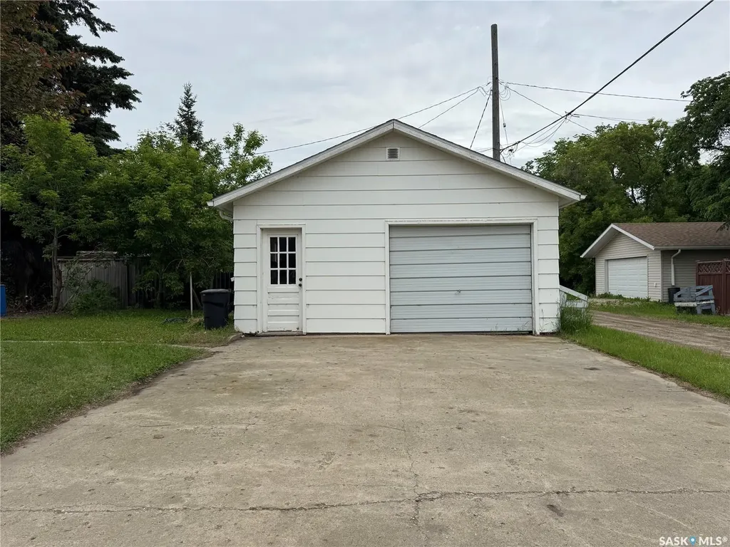 316 1st Street E Wynyard SK S0A 4T0