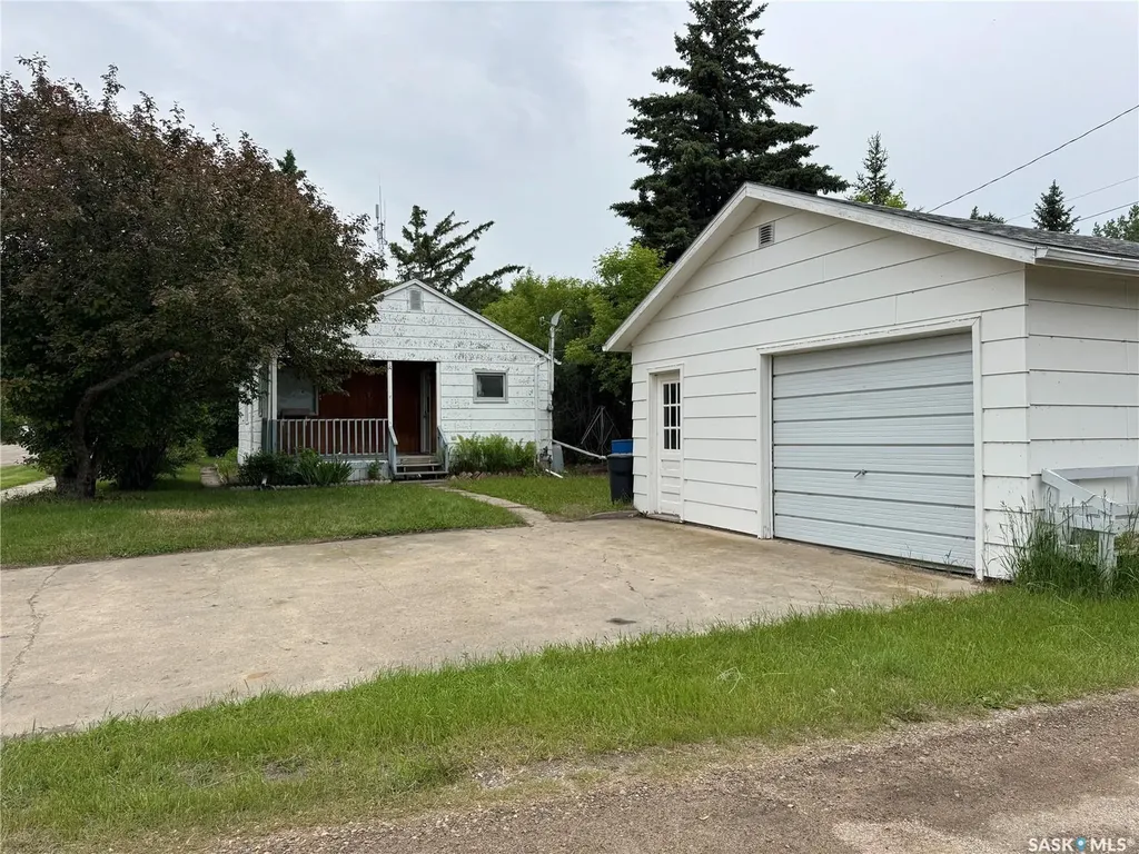 316 1st Street E Wynyard SK S0A 4T0