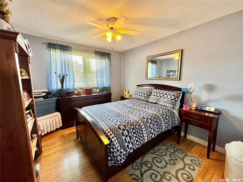 1430 Sibbald Crescent Prince Albert SK S6V 6B4