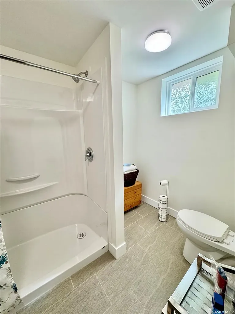 1430 Sibbald Crescent Prince Albert SK S6V 6B4