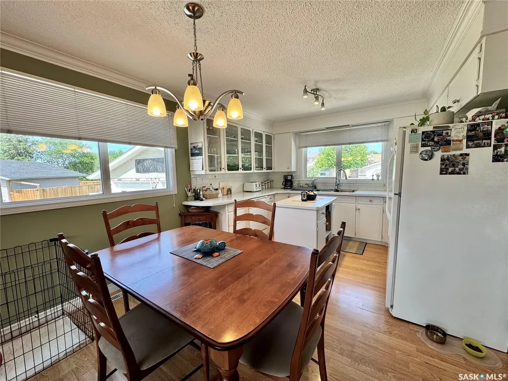 1430 Sibbald Crescent Prince Albert SK S6V 6B4