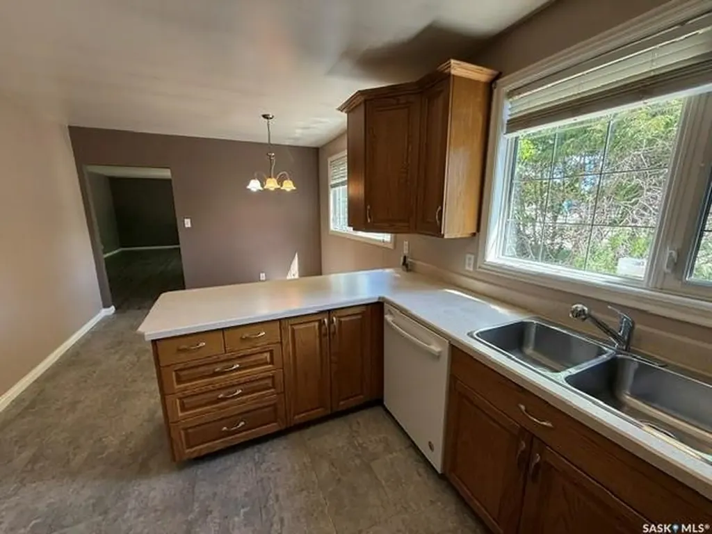 245 Queen Elizabeth Boulevard Kamsack SK S0A 1S0