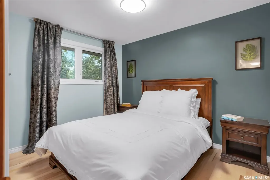 77 Potter Crescent Saskatoon SK S7H 3L2