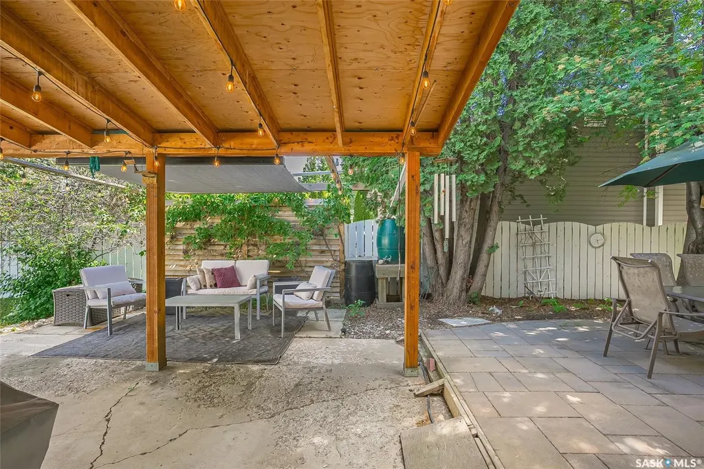 77 Potter Crescent Saskatoon SK S7H 3L2