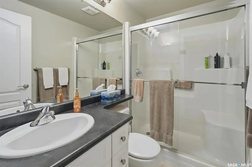 106 Armistice Way Saskatoon SK S7J 2H4