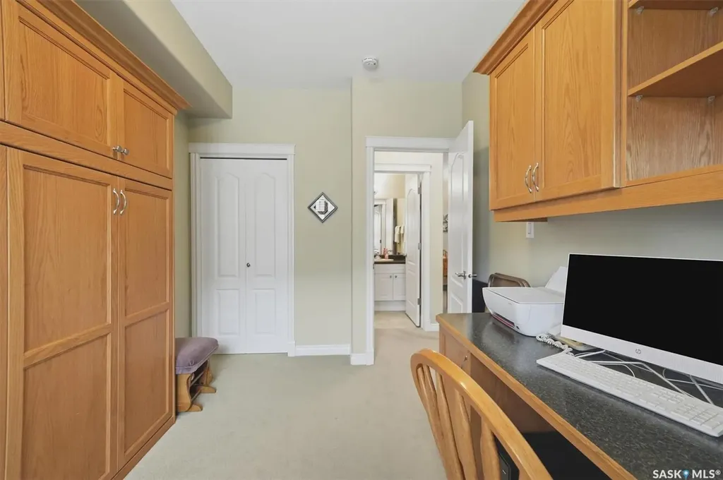 106 Armistice Way Saskatoon SK S7J 2H4