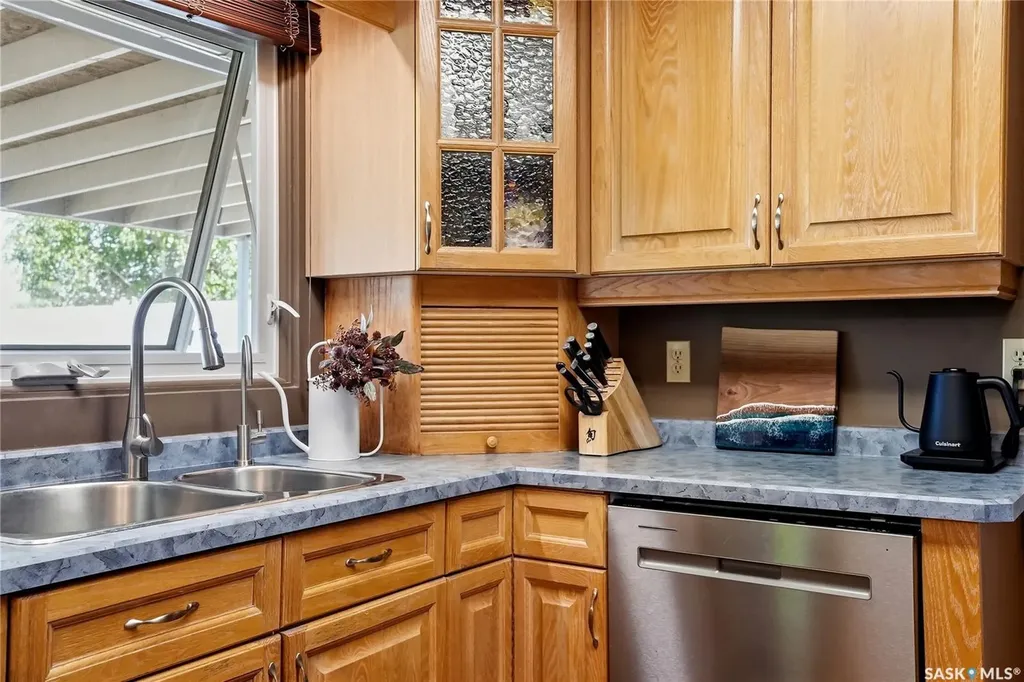 154 Mount Allison Crescent Saskatoon SK S7H 4A5