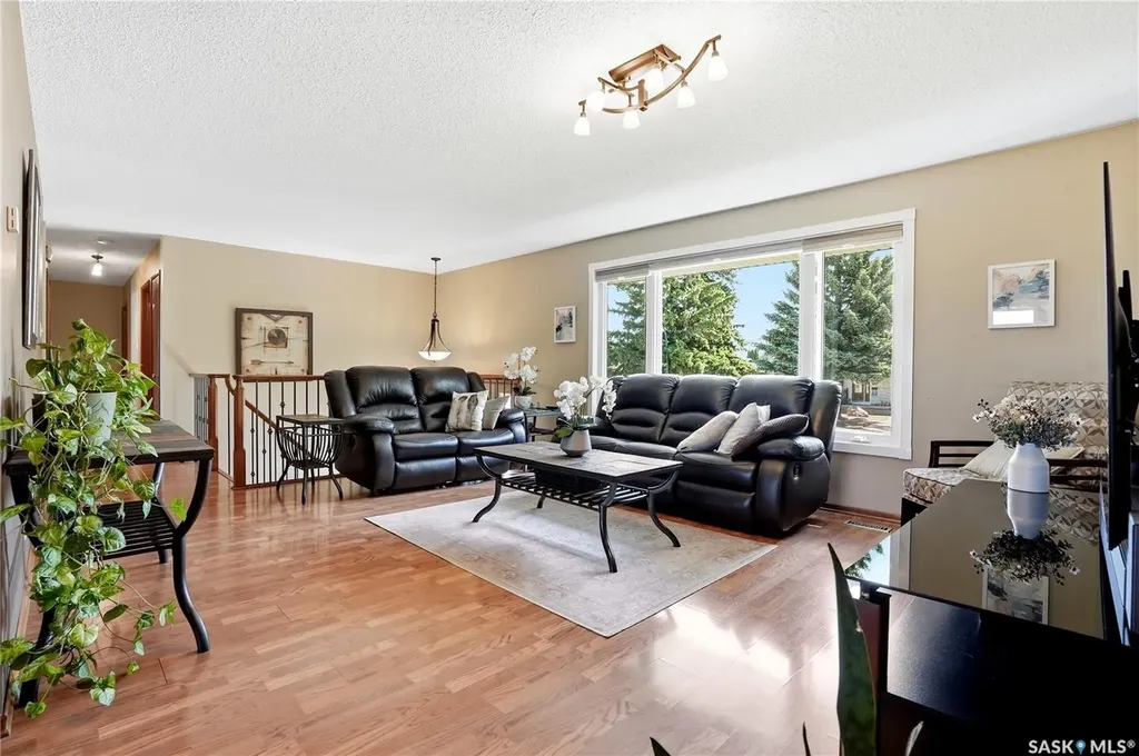 154 Mount Allison Crescent Saskatoon SK S7H 4A5