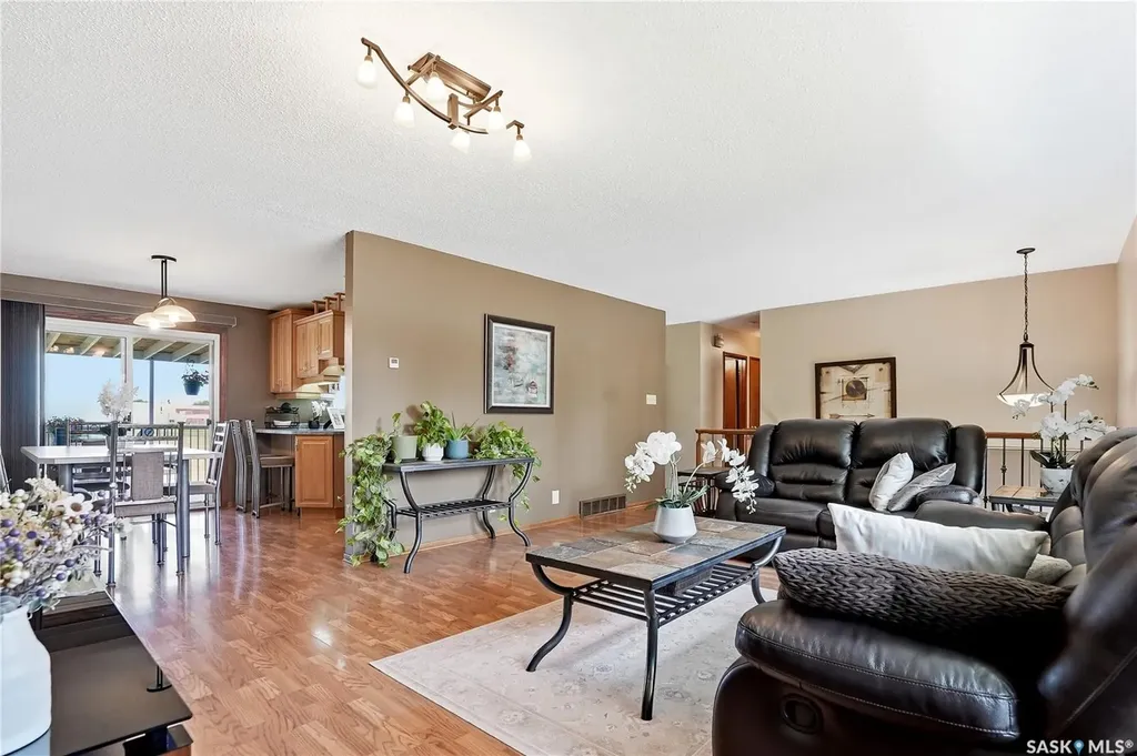 154 Mount Allison Crescent Saskatoon SK S7H 4A5