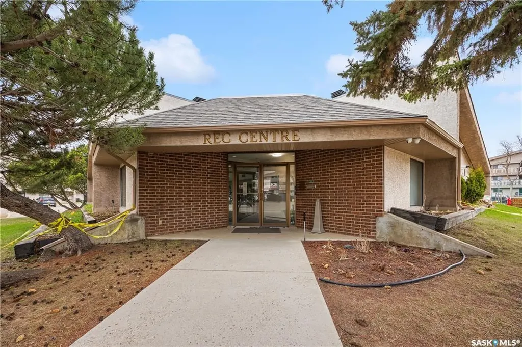 310 Stillwater Drive Saskatoon SK S7J 4H7