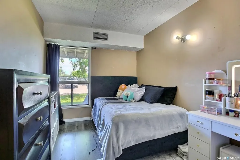 208 Gore Place Regina SK S4T 7S4