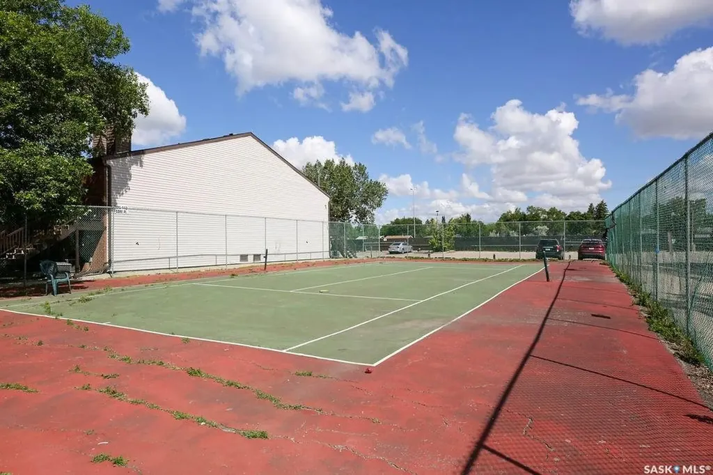 208 Gore Place Regina SK S4T 7S4