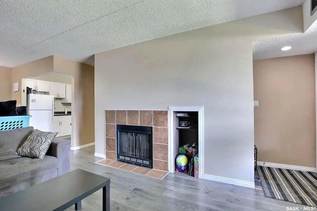 208 Gore Place Regina SK S4T 7S4