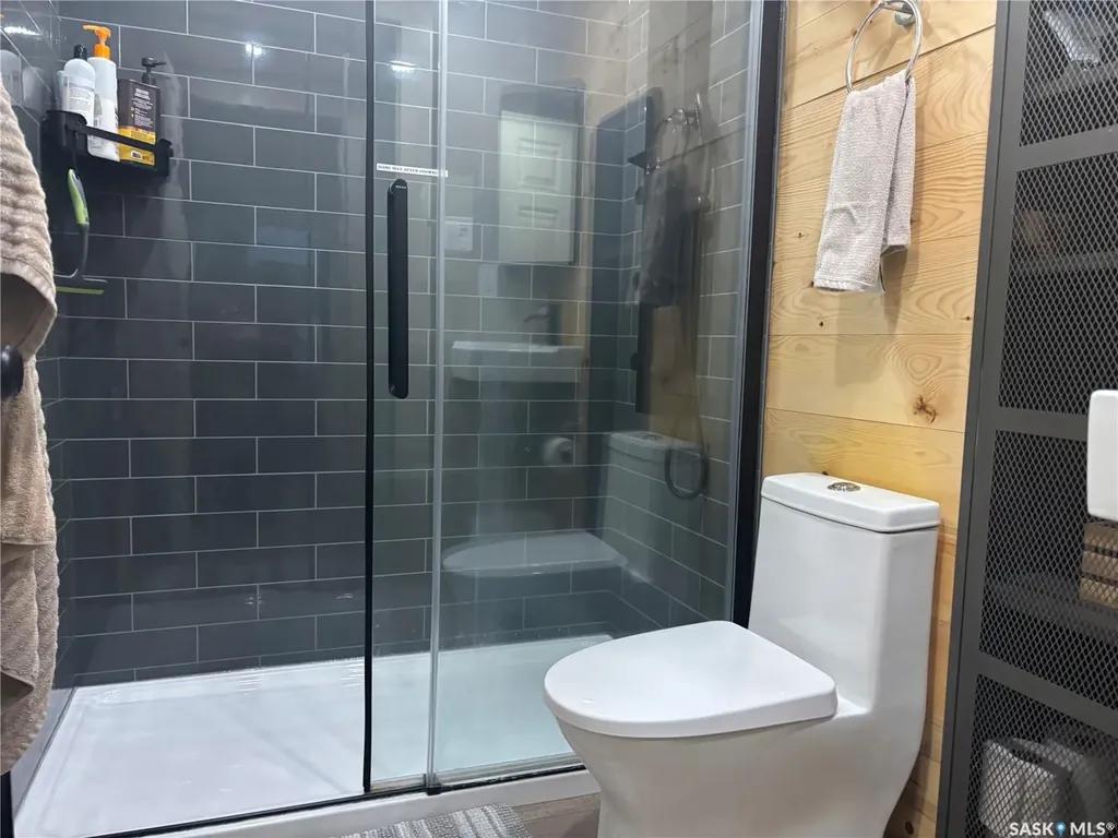 724 St Andrews Drive Swift Current SK S9H 1L1