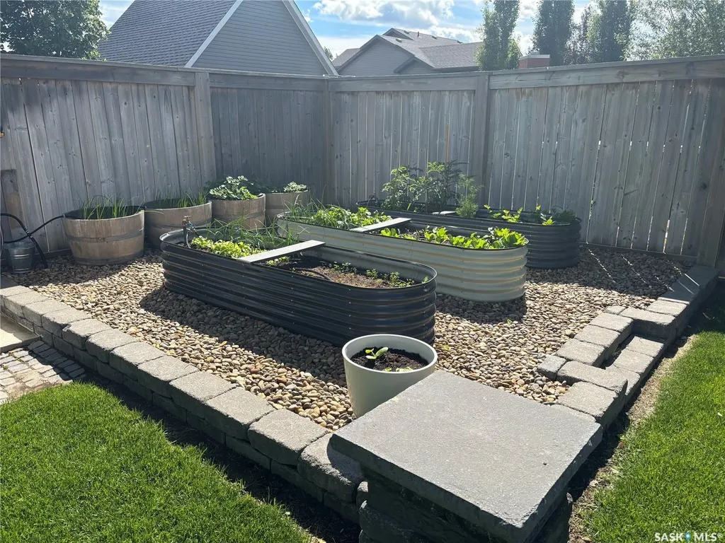 724 St Andrews Drive Swift Current SK S9H 1L1