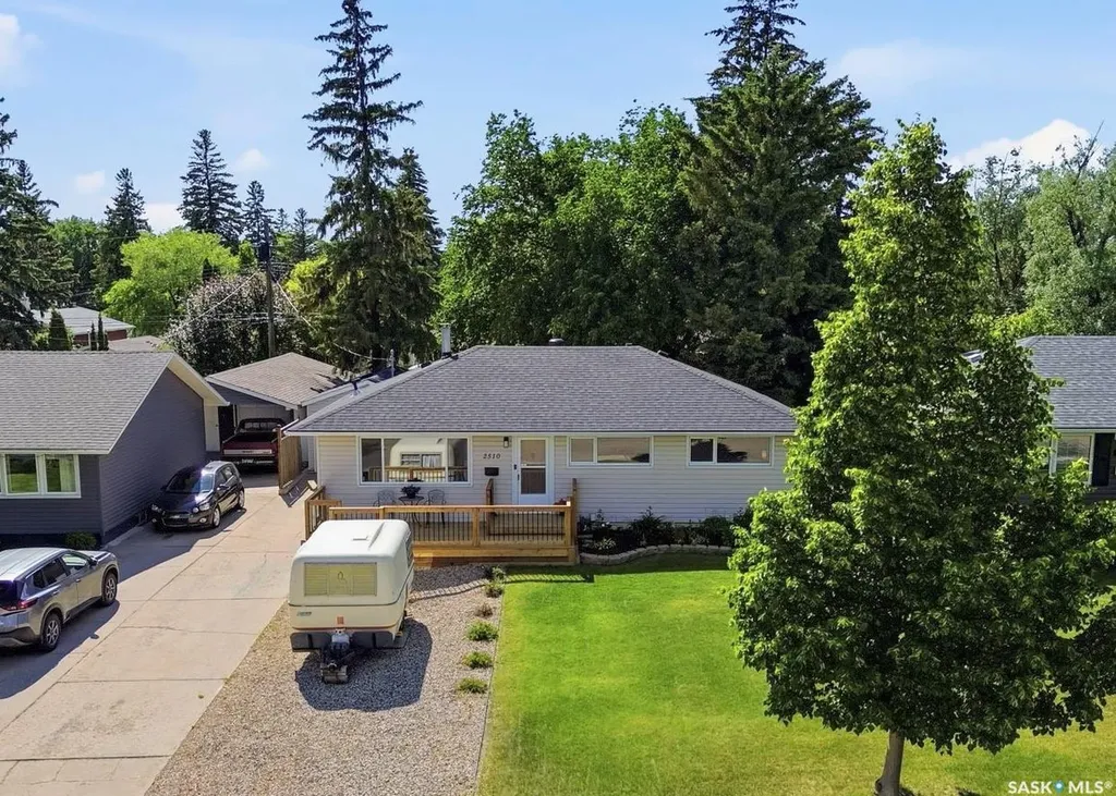 2510 Lansdowne Avenue Saskatoon SK S7J 1H4